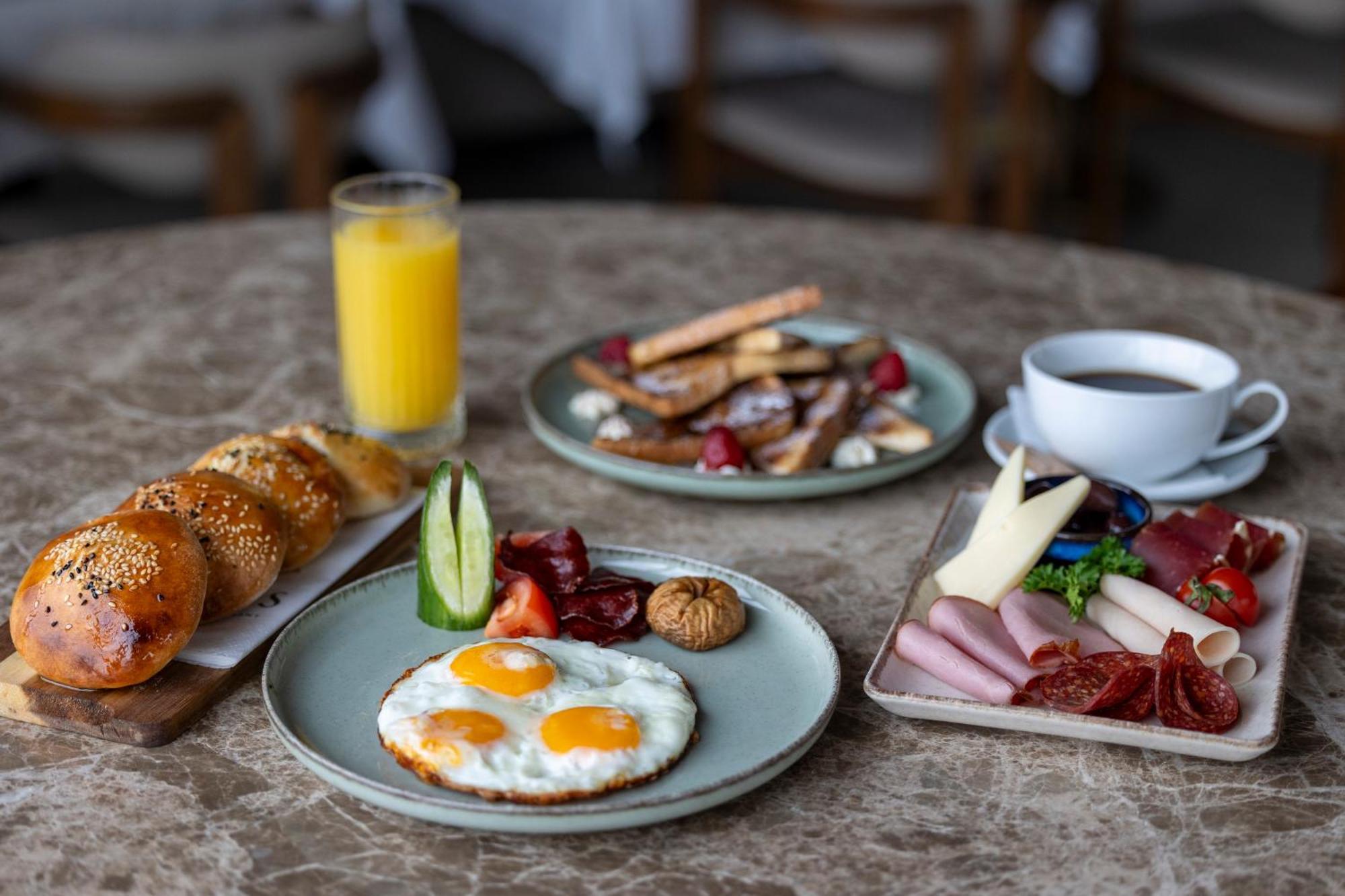 Actor Hotel Suto Orizari Dış mekan fotoğraf